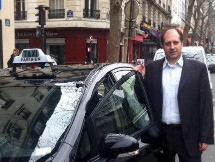 Anne Roumanoff, Rama Yade, Amanda Lear : un chauffeur de taxi balance