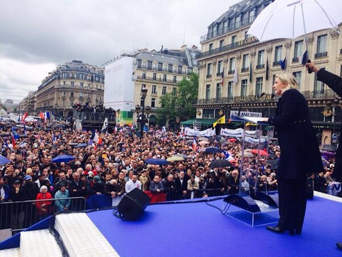 Jean-Marie Le Pen "suspendu" : la fille va tuer le père ?