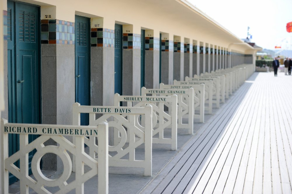 Le bilan du Ice Bucket Challenge, les Français derrière les éleveurs et une cabine de plage à Deauville