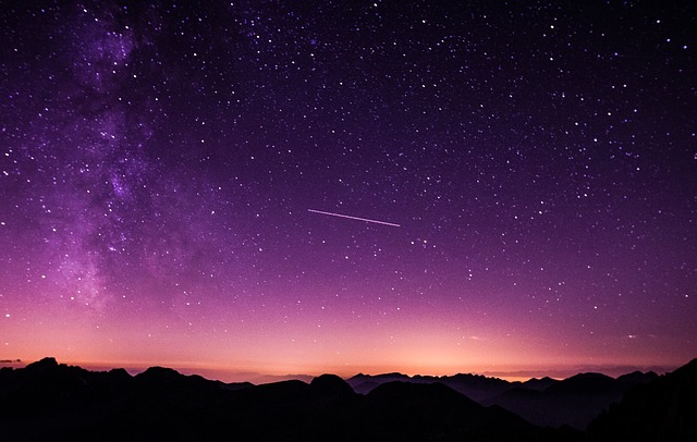La tête dans les étoiles : quelles applications pour cette nuit qui s’annonce magique