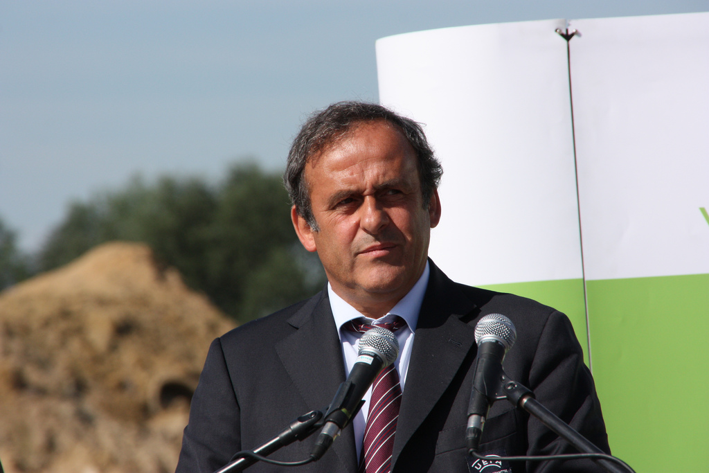 Platini et ses 2 millions : une version peu convaincante ?