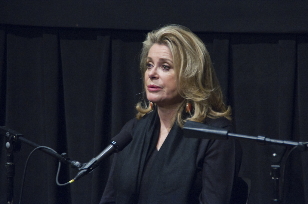 Deneuve, Delon et Reno à la rue