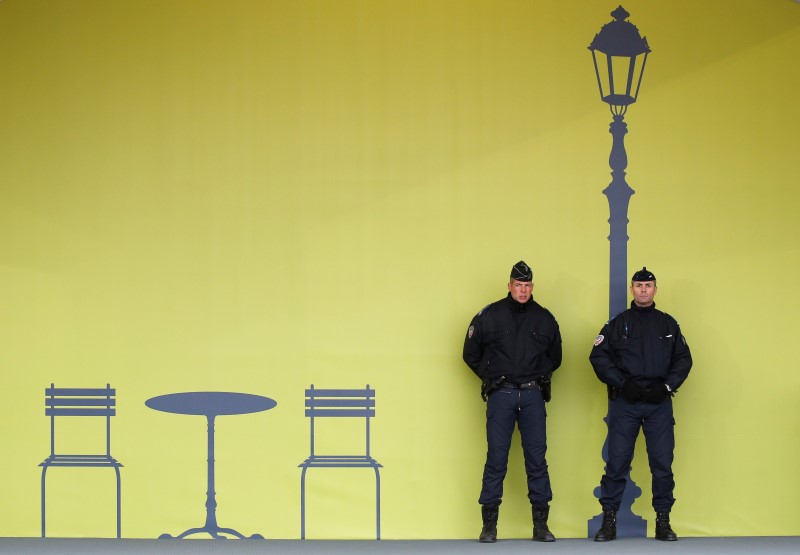 Etat d'urgence: sa durée ne sera pas fixée dans la Constitution