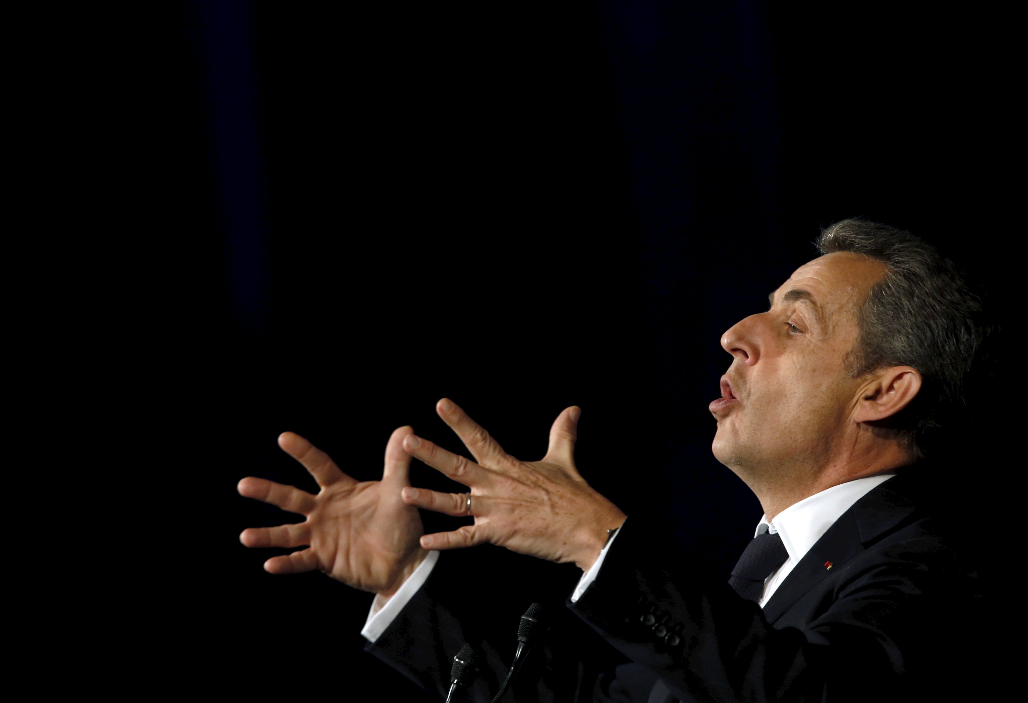 La "méthode" Sarkozy battue en brèche par l'essor du FN