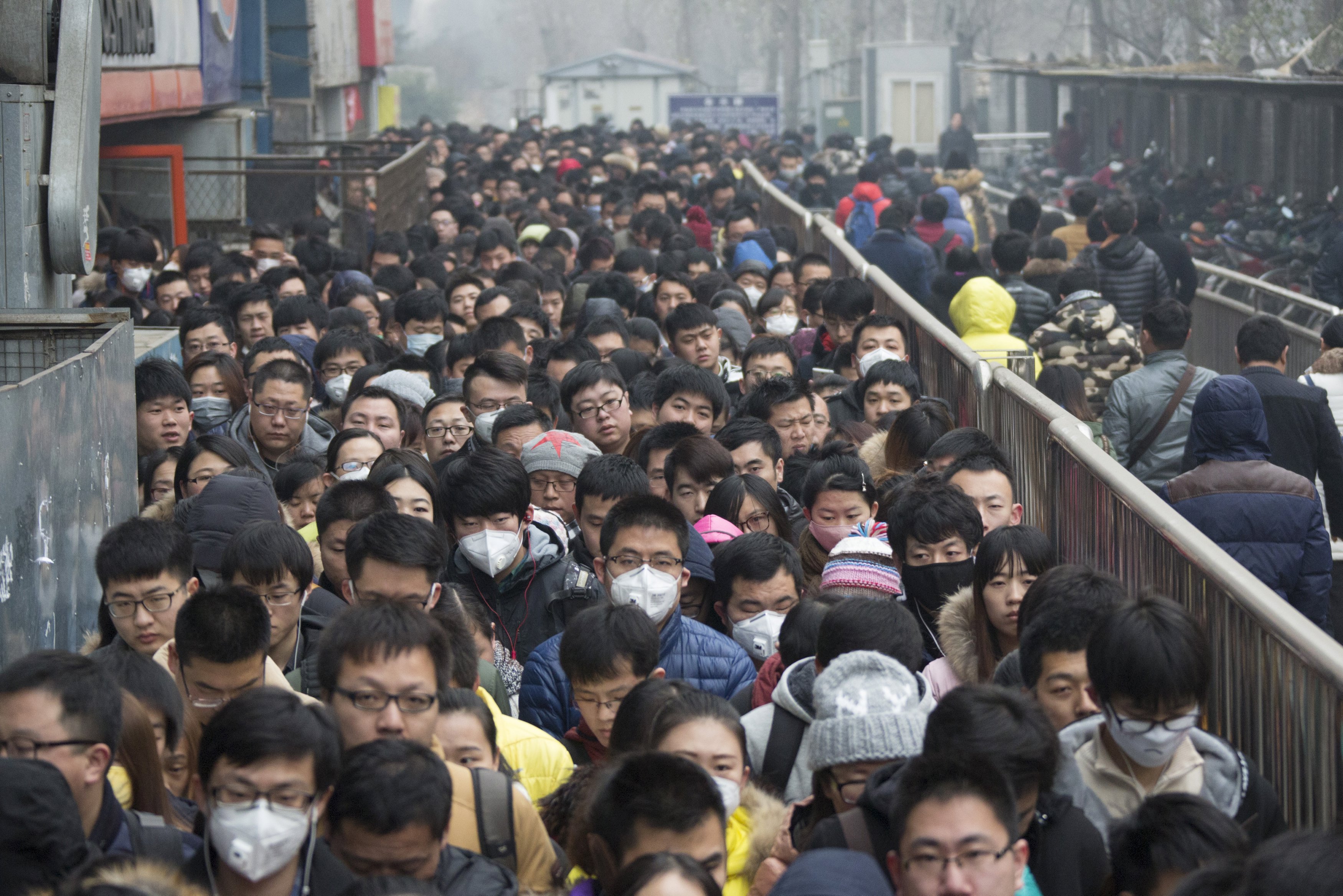Première "alerte rouge" à la pollution à Pékin