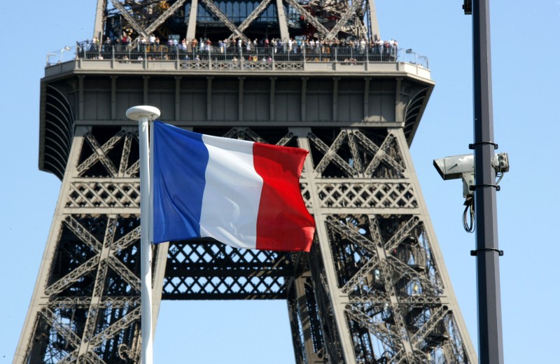 Le renseignement français en débat après les attentats