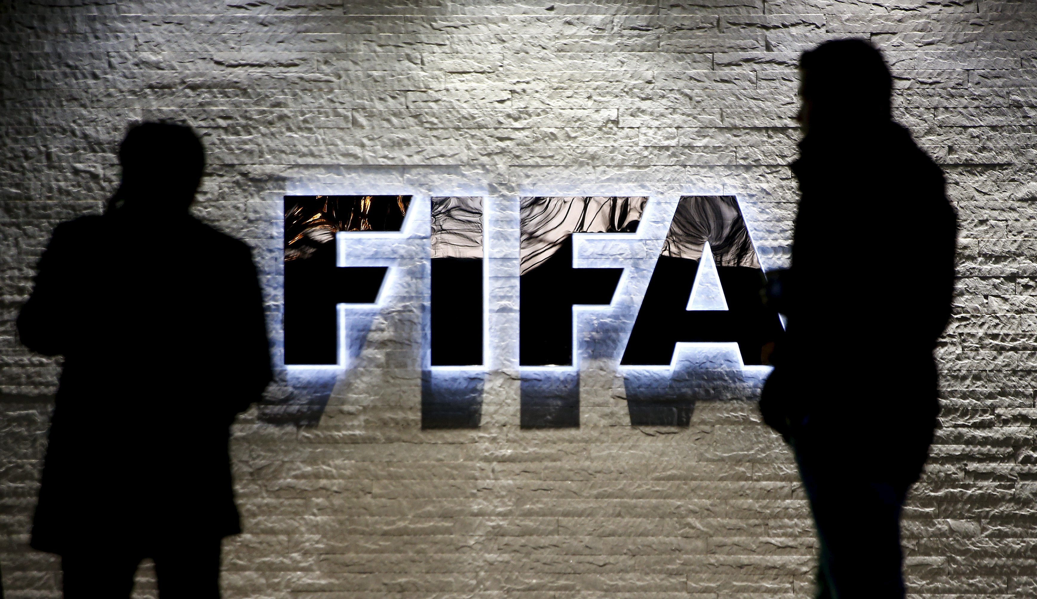 La Suisse enquête sur 133 transactions douteuses liées à la FIFA