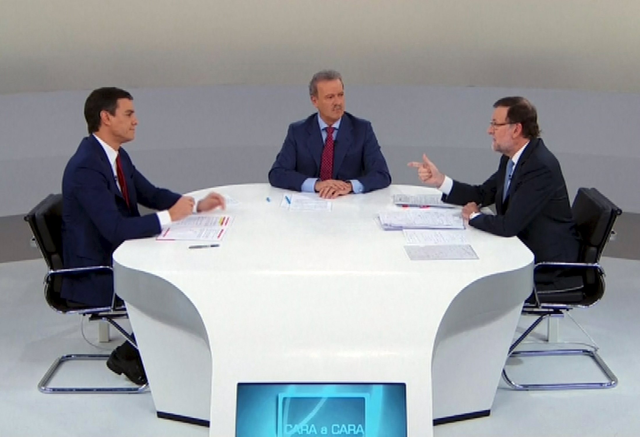 Le débat politique en Espagne s'envenime avant les élections