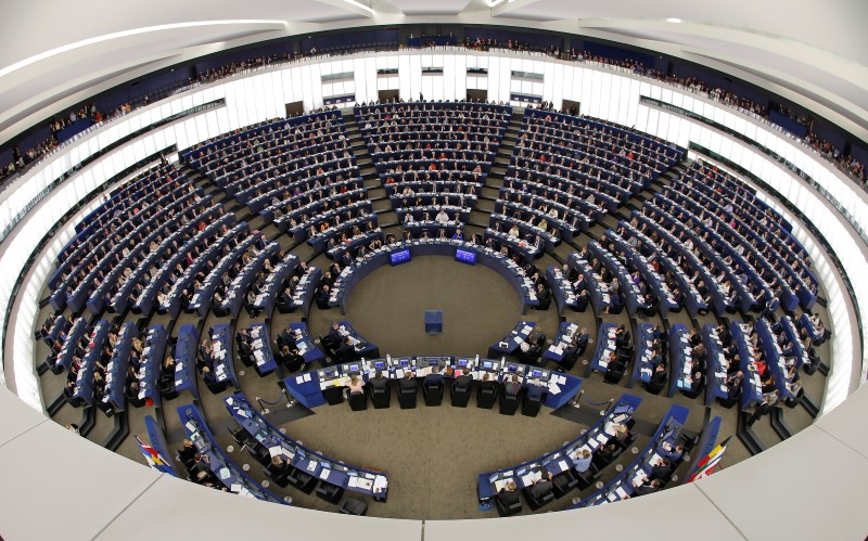 Le Parlement européen demande une surveillance de la Hongrie