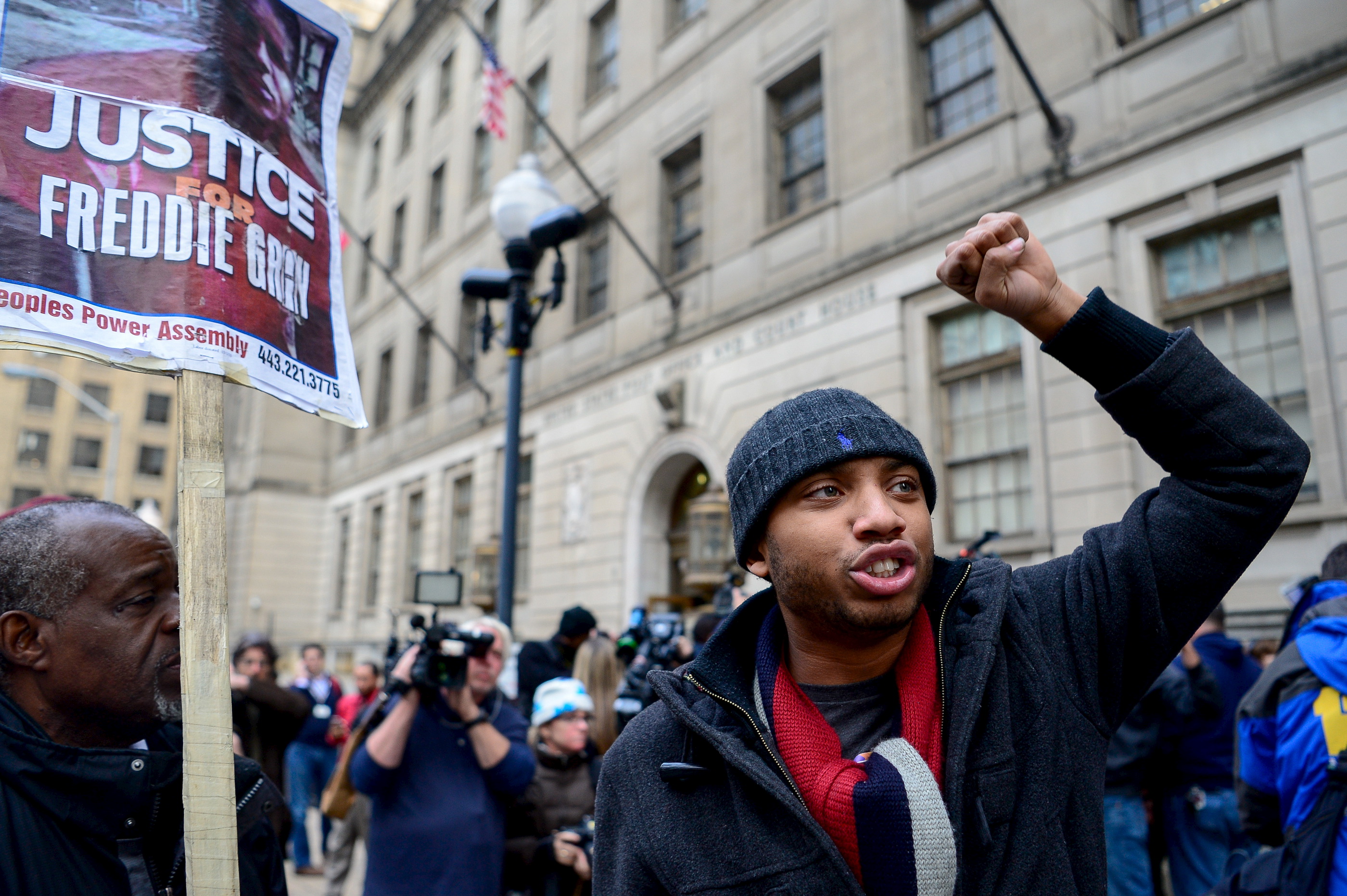 Le procès d'un des policiers américains de Baltimore annulé
