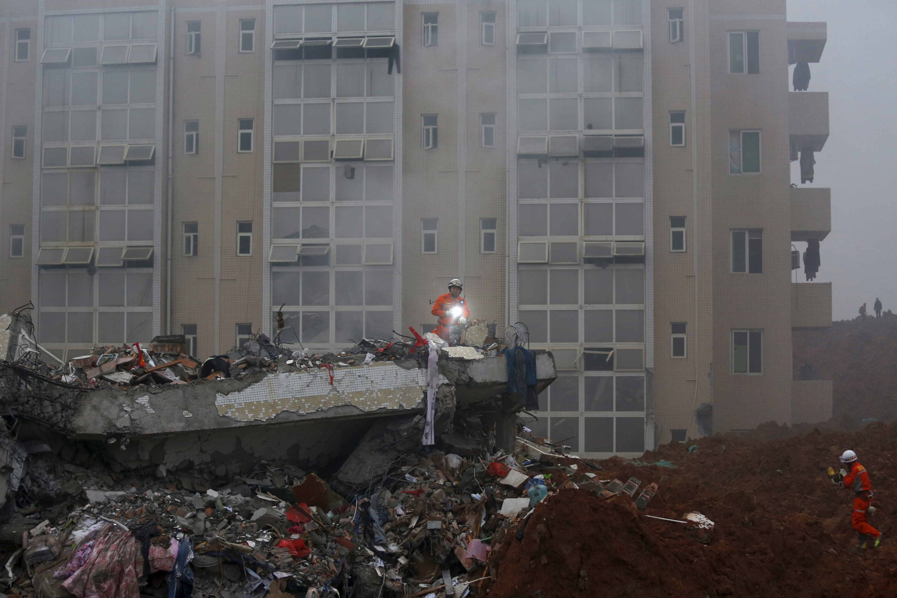 Glissement de terrain à Shenzhen en Chine, 27 disparus