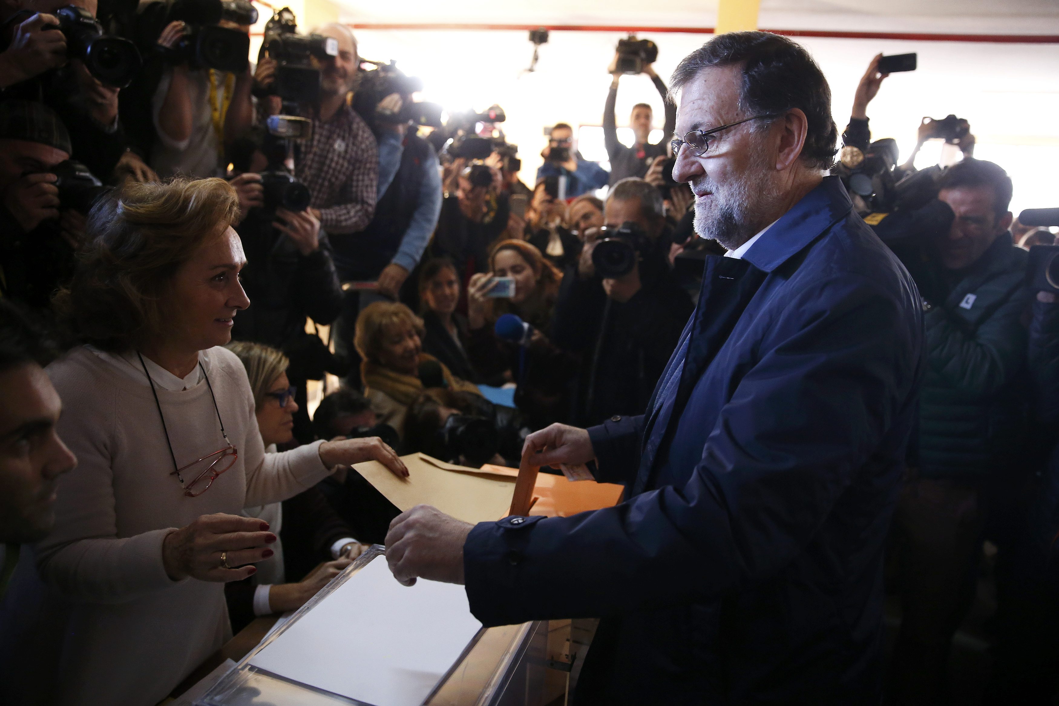 Les conservateurs remportent les législatives en Espagne