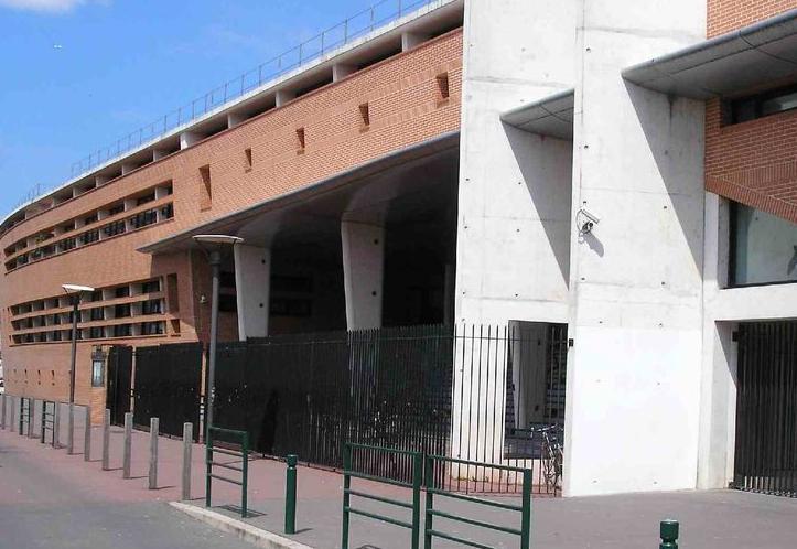 Un prof diffuse le film d'horreur Saw à des enfants de 11 ans