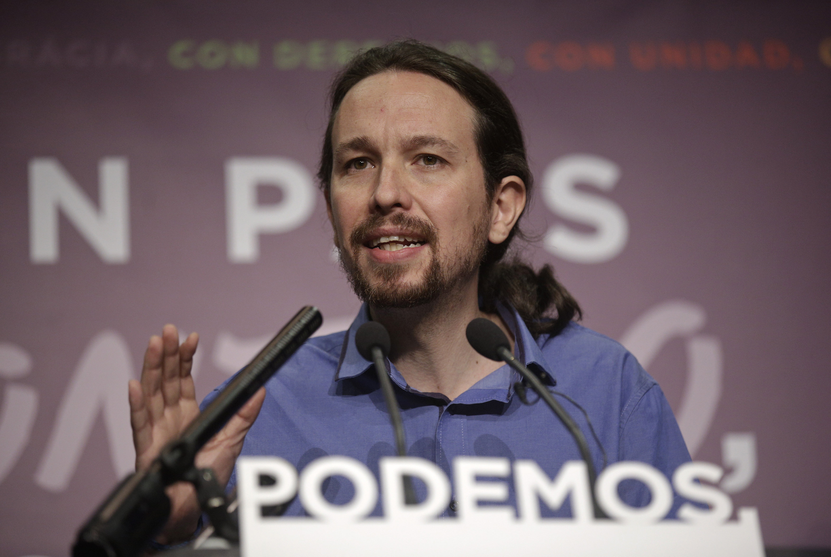 L'Espagne, fragmentée politiquement, bascule dans l'incertitude