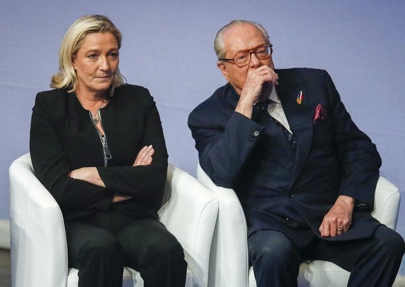 La justice saisie de la déclaration de patrimoine des Le Pen