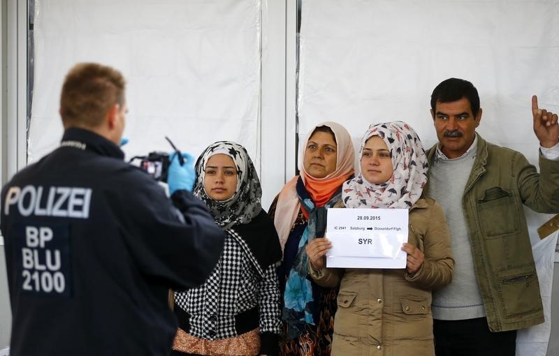 Des réfugiés en Allemagne avec de faux passeports syriens