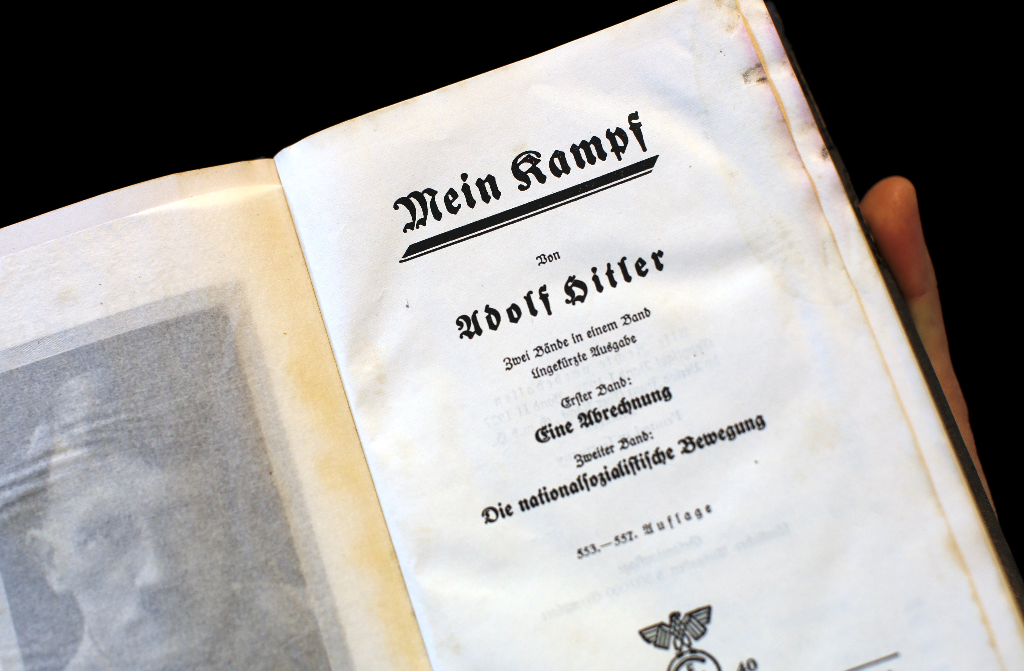 Débat en Allemagne autour de la publication de Mein Kampf