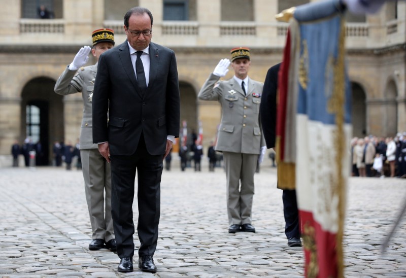 2015, un tournant politique pour François Hollande