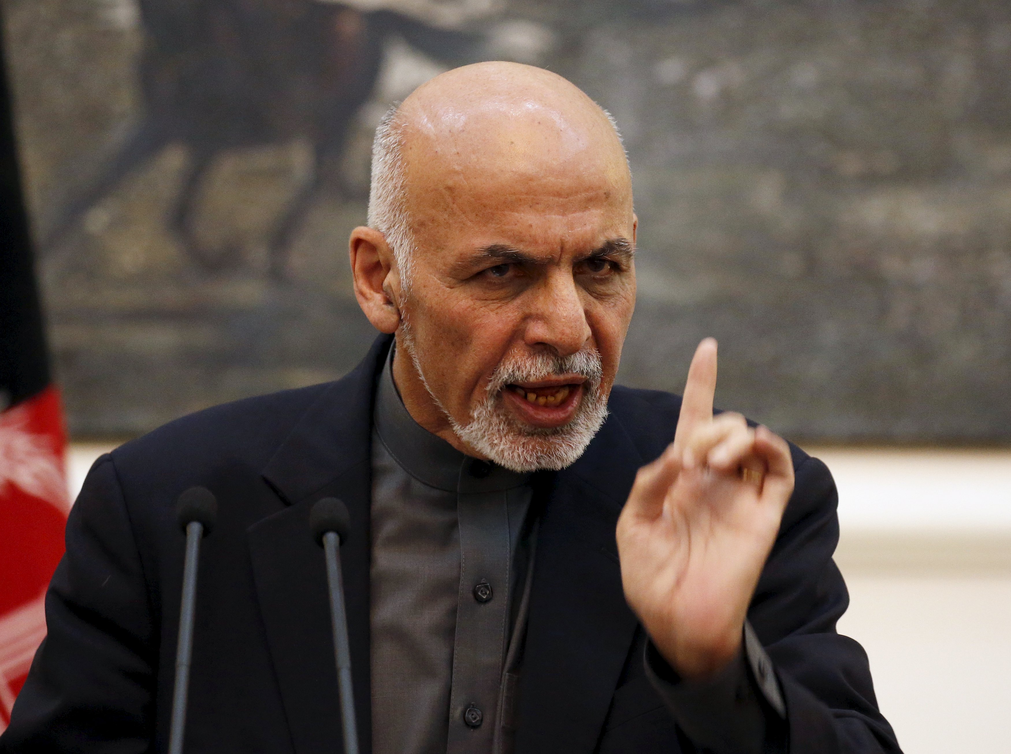 Le président afghan promet des législatives en 2016