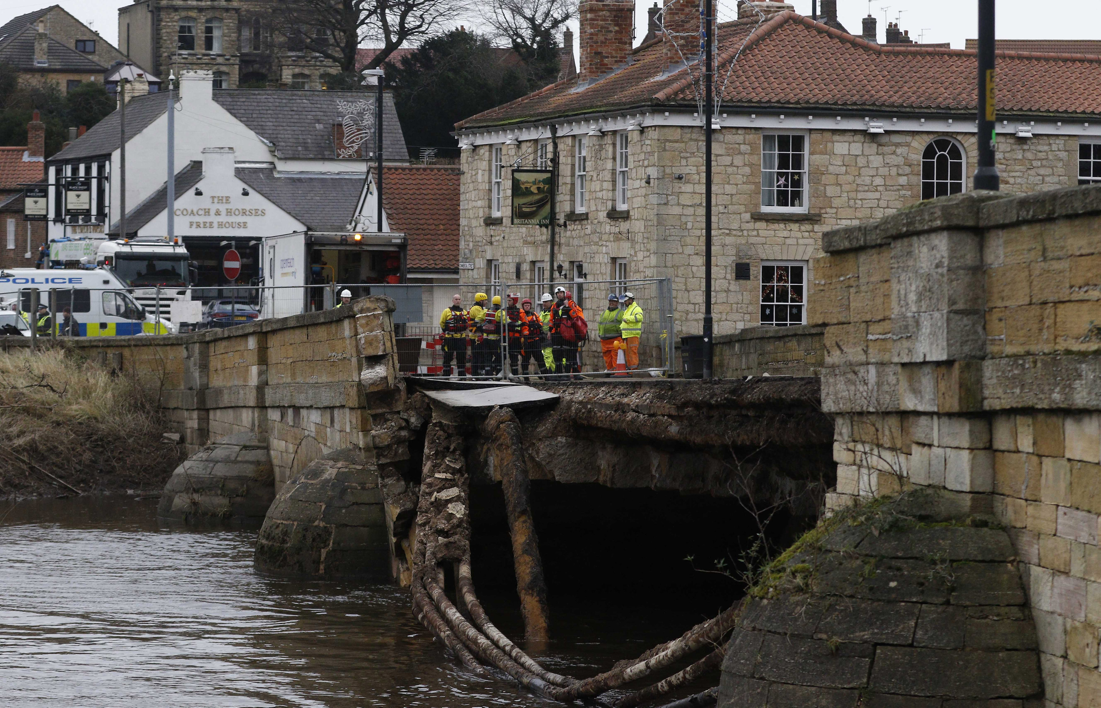 La tempête Frank s'abat sur les îles britanniques déjà éprouvées