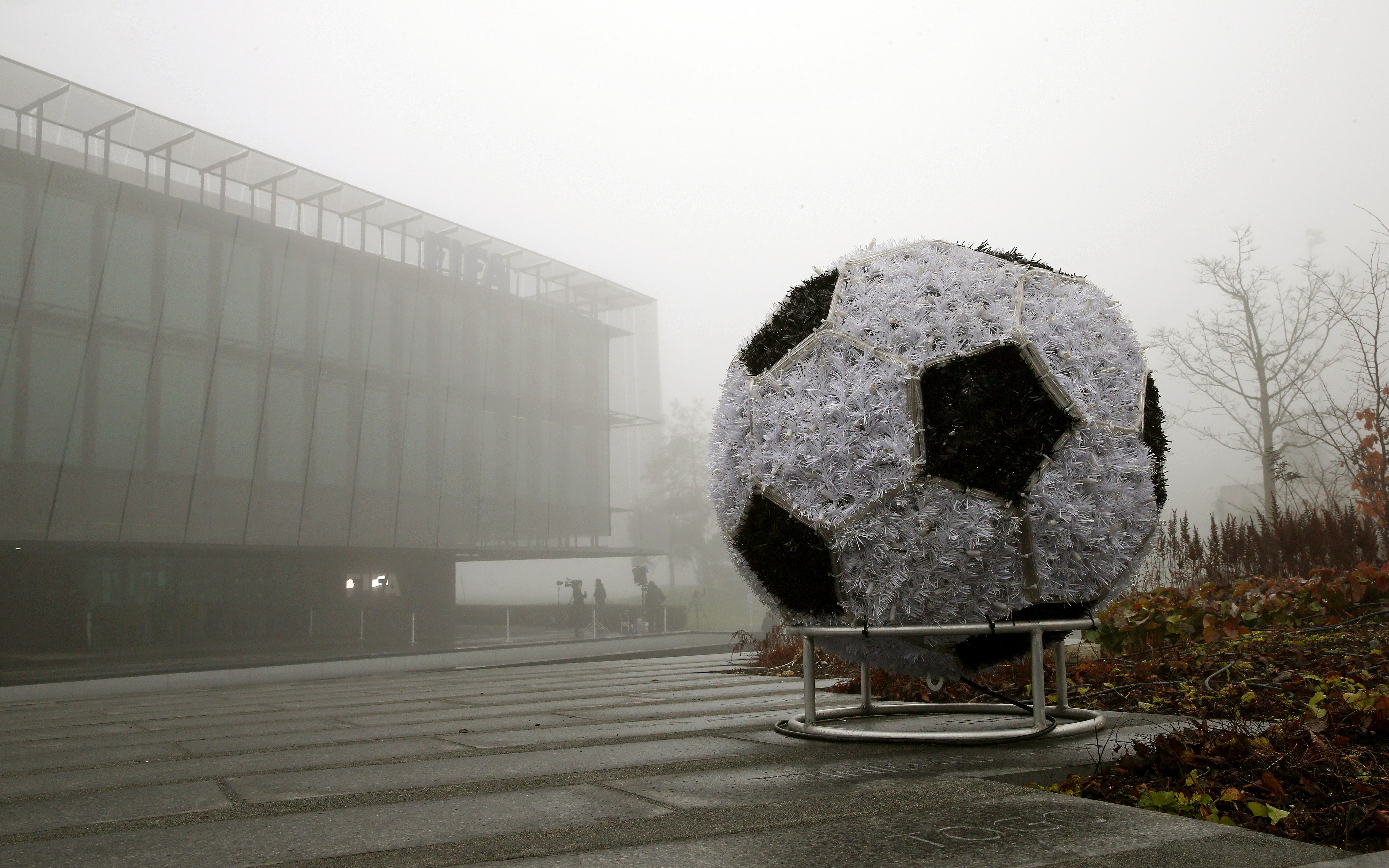 Salman propose de scinder la FIFA en deux entités