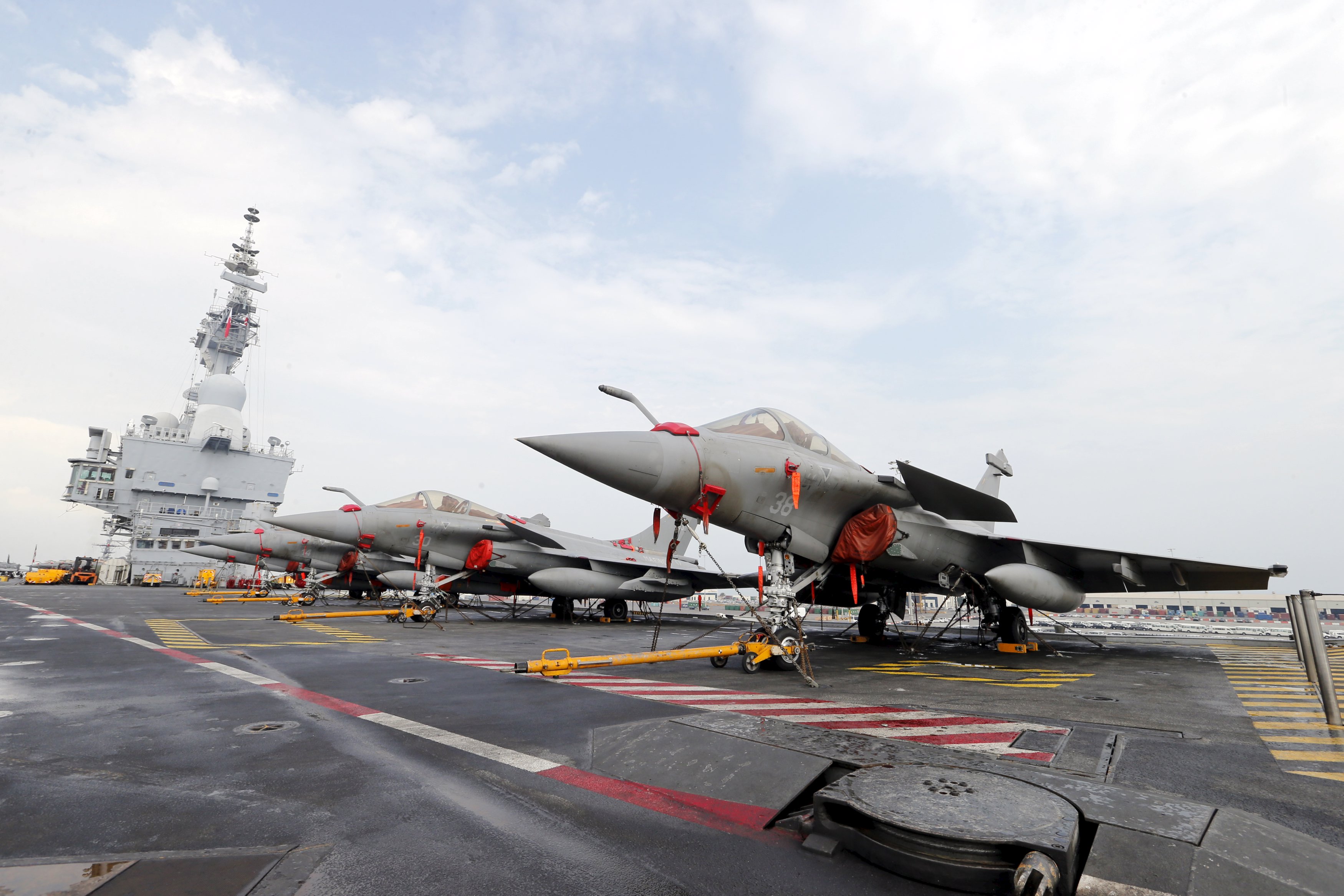 La stratégie de Paris contre l'EI commence à payer, dit Le Drian