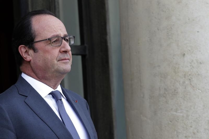 Hommage aux victimes des attentats le 10 janvier avec Hollande