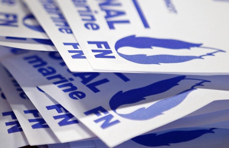 Le FN dénonce un "harcèlement politique" contre Marine Le Pen