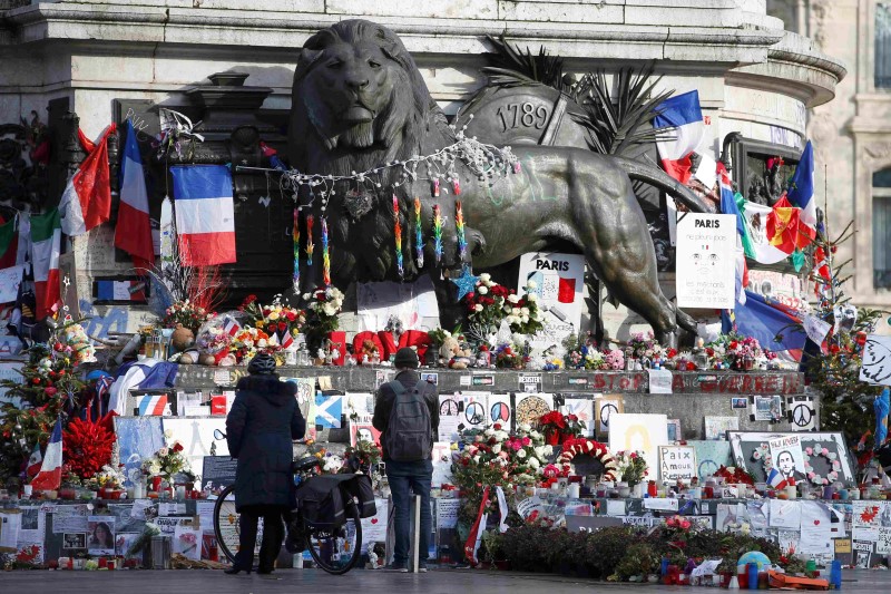 "Oui, mais" des Républicains à la déchéance de nationalité