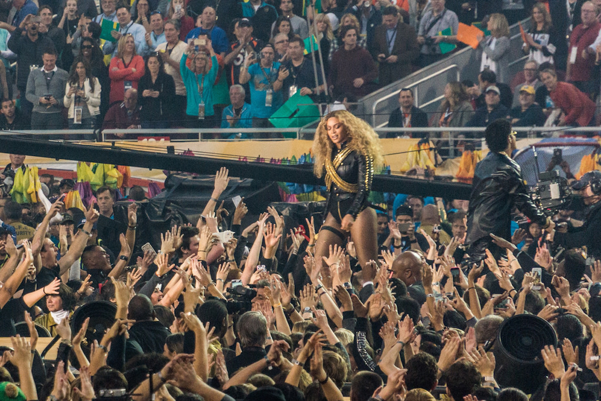 Beyonce "devenue noire" : un engagement qui dérange ?