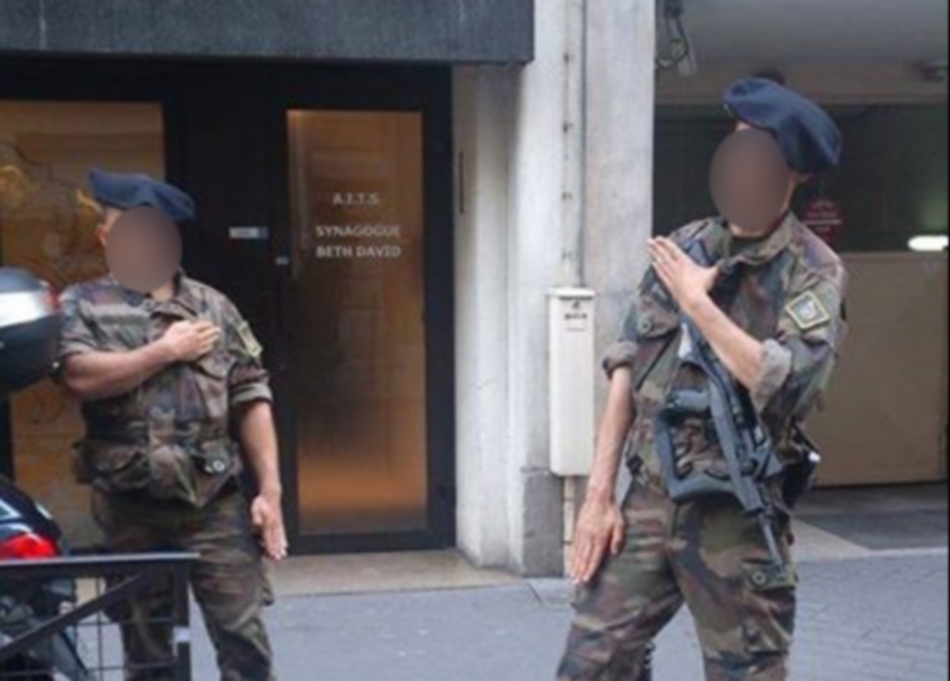 C'est quoi une "quenelle"?