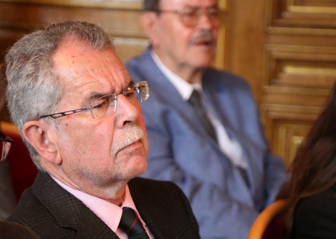 Autriche : qui est Alexander Van der Bellen, le nouveau président écolo ?