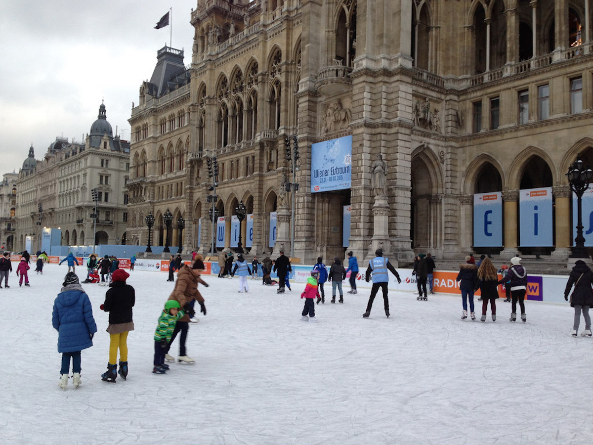 Des jours fériés, Burger King à Arras et patinoire en altitude !