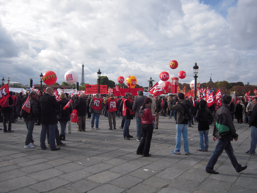 Slogans et revendications : la rue gronde