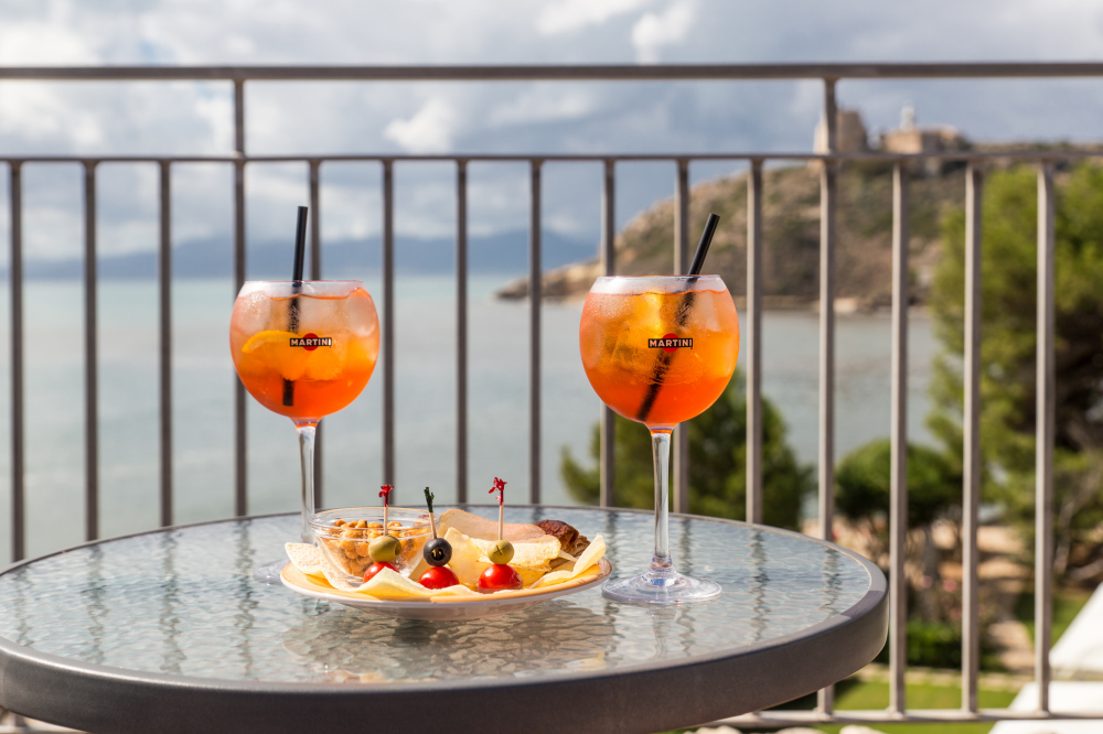 Mojito, sangria ou Spritz : la petite histoire des grands cocktails de l’été