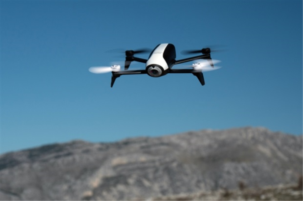 Bon Plan : Drone Bebop 2 FPV avec Skycontroller à 489,99 euros au lieu de 599 euros