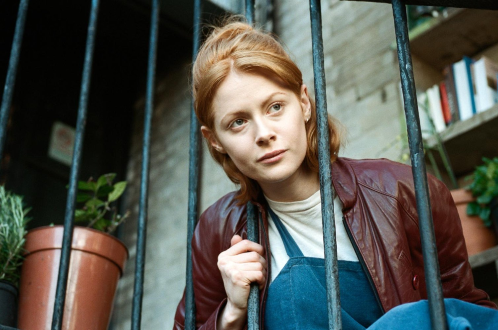 Interview :  Emily Beecham « Daphné change la vision de la représentation de la femme »