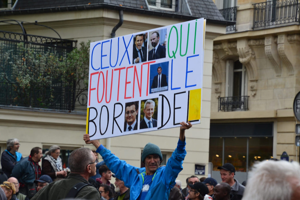 "Casse toi pauv’ con", "pognon de dingue"...les petites phrases des présidents