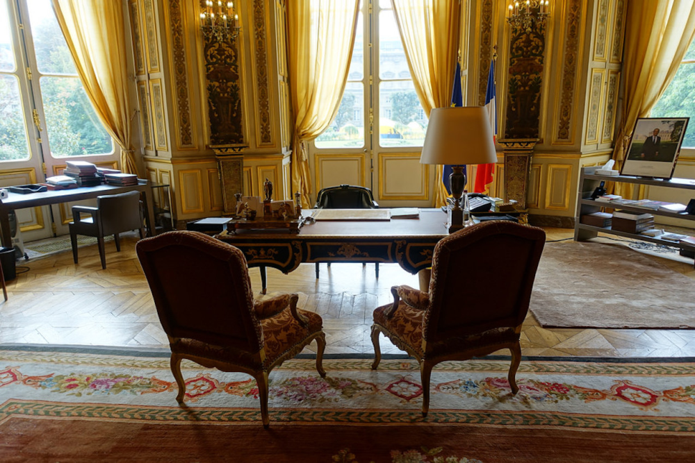 Le remaniement le plus long de la Vème République ?