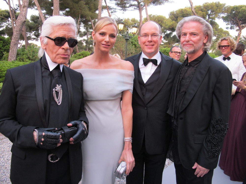 Karl Lagerfeld : une mort attendue, un héritage en suspend