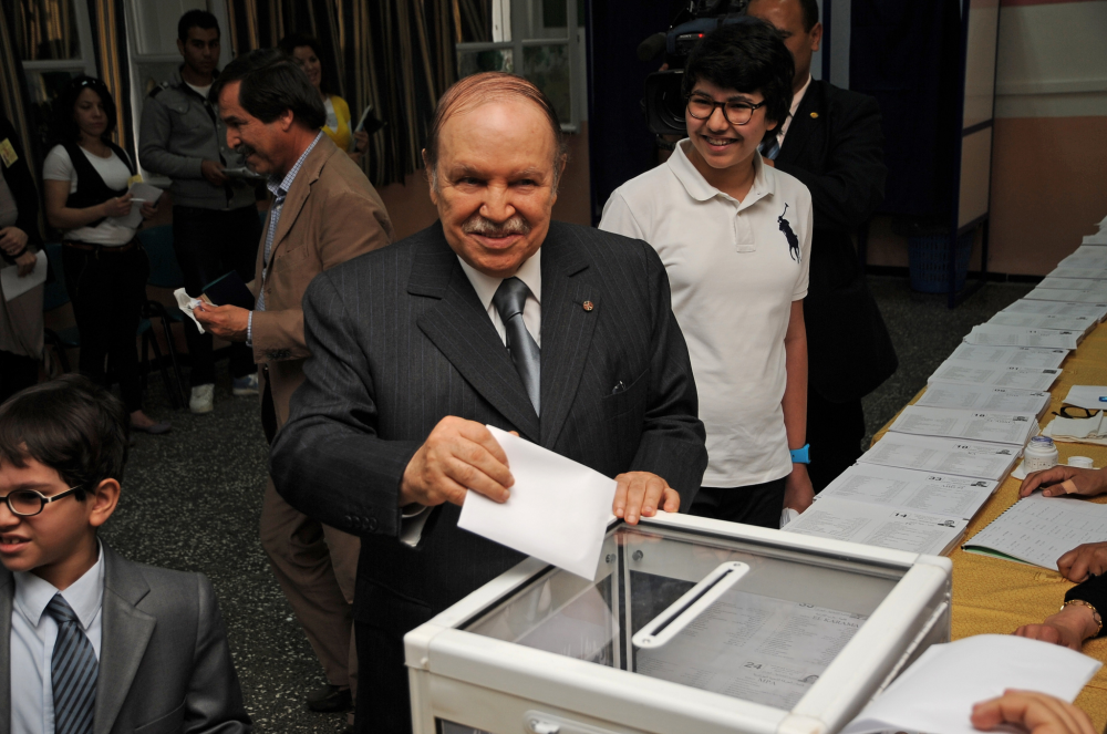 Algérie : pour tout comprendre des manifestations inédites contre Bouteflika