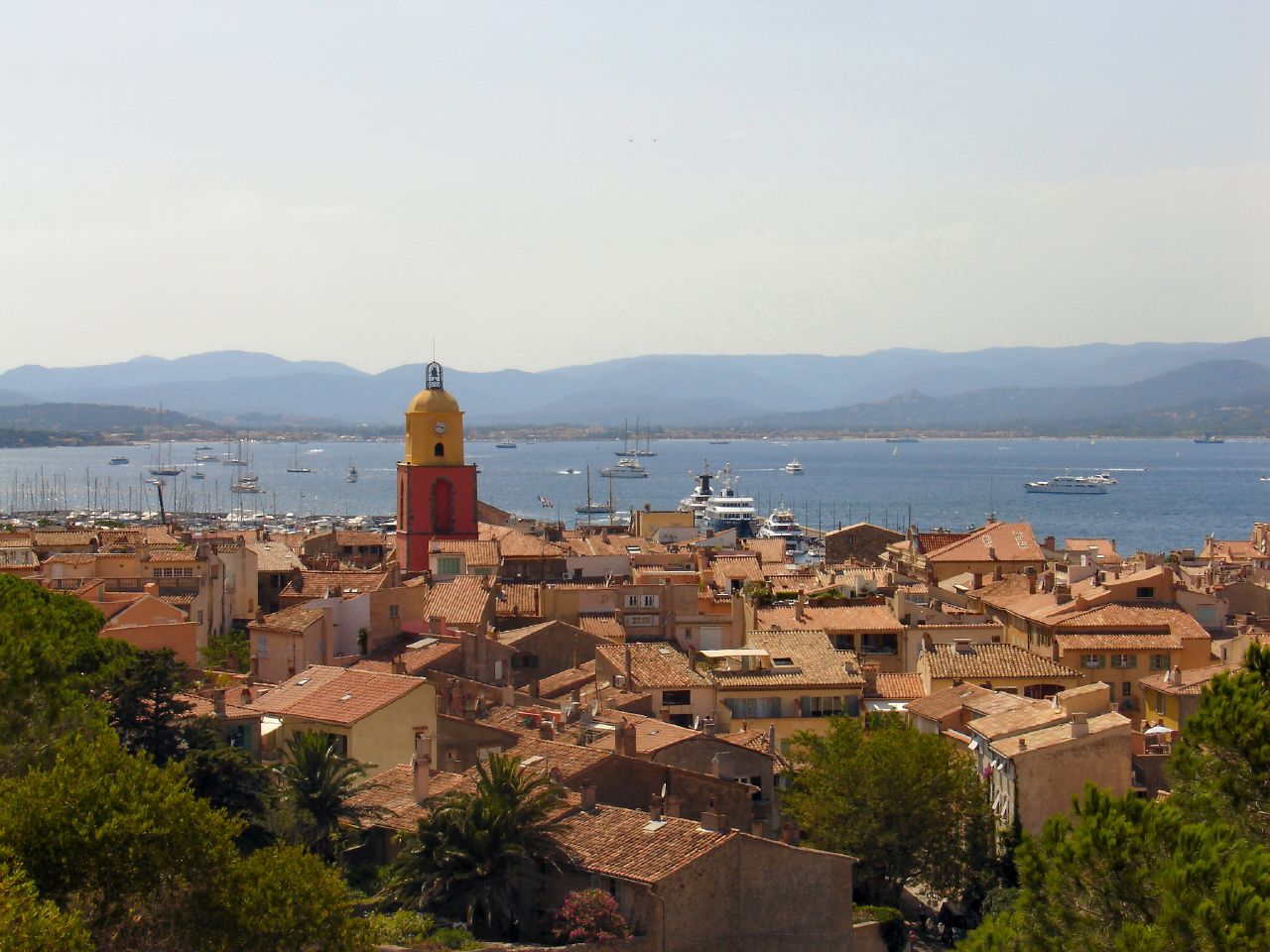 Ça tourne à Saint-Trop' !