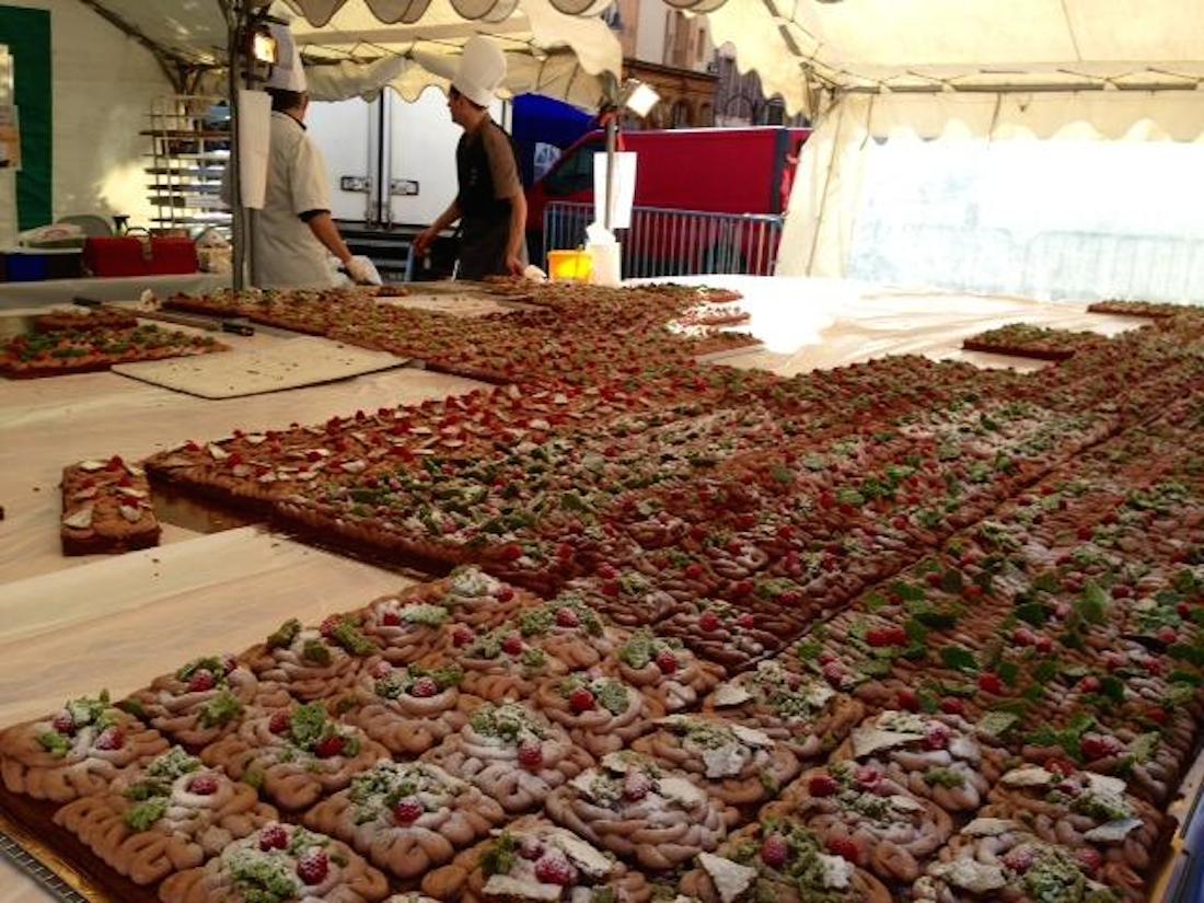 Une tarte au chocolat ou un million ?